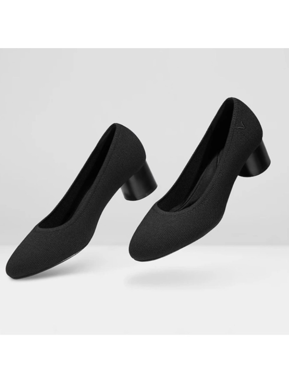 Vivaia Elvia Round-Toe Chunky Heel